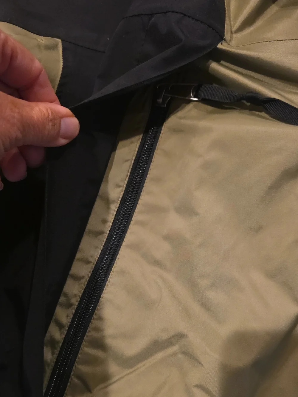 The North Face Gore-Tex Vintage Men’s Mountain Light Shell Jacket Tumbleweed‎ M